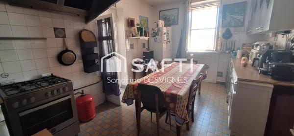 Maison 6 chambres – 179 m² hab. avec terrain