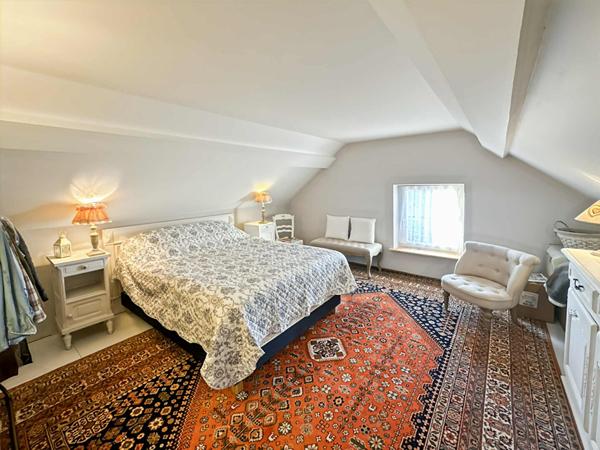 ETREPAGNY 3 chambres Garage Dépendance Jardin