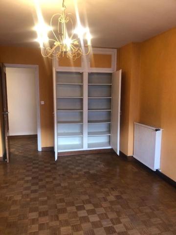 Appartement  3 chambres, de 82m2 avec cave et balcon vue Pyrénées