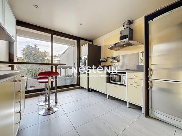 VANVES - QUARTIER SAINT REMY - Appartement duplex traversant 4 pièces de 115,15 m² avec terrasse