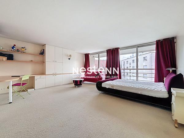 VANVES - QUARTIER SAINT REMY - Appartement duplex traversant 4 pièces de 115,15 m² avec terrasse