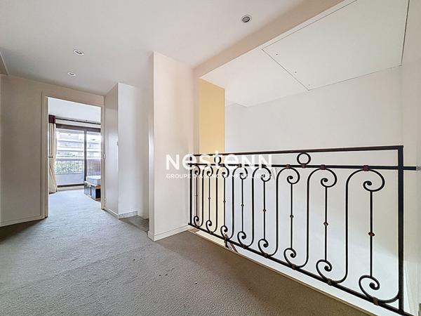 VANVES - QUARTIER SAINT REMY - Appartement duplex traversant 4 pièces de 115,15 m² avec terrasse
