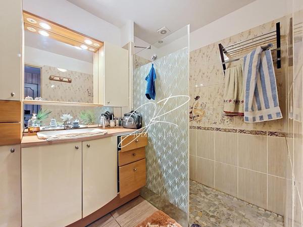 Maison T5 3 chambres 160 m² garage