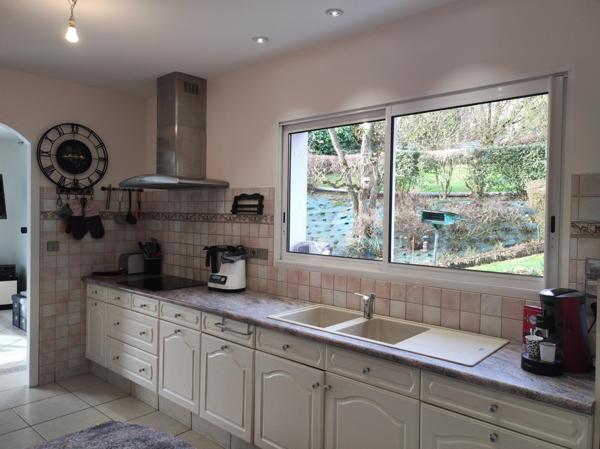 Maison 154 m², plain pied, 3 chs, terrain 2215 m², Flers