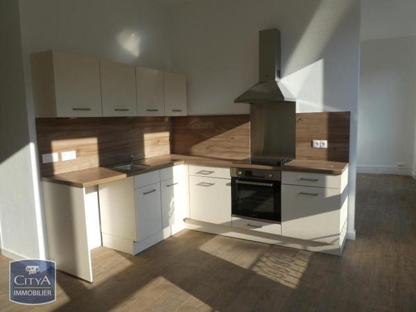 Appartement à louer 1 pièce 44.15m² Saint-Priest-en-Jarez (42270)