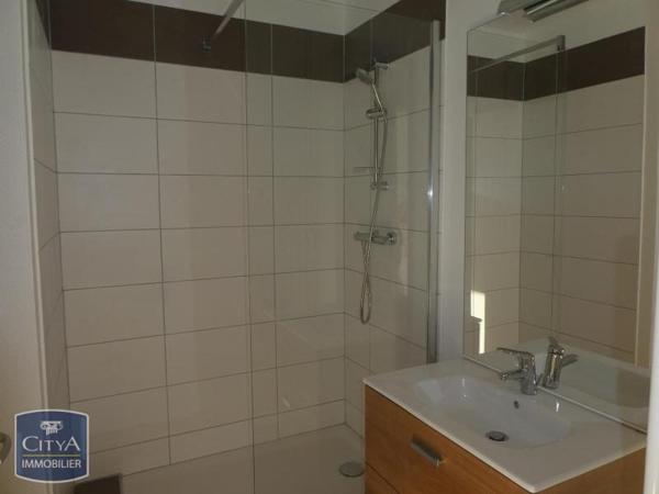 Appartement à louer 1 pièce 44.15m² Saint-Priest-en-Jarez (42270)