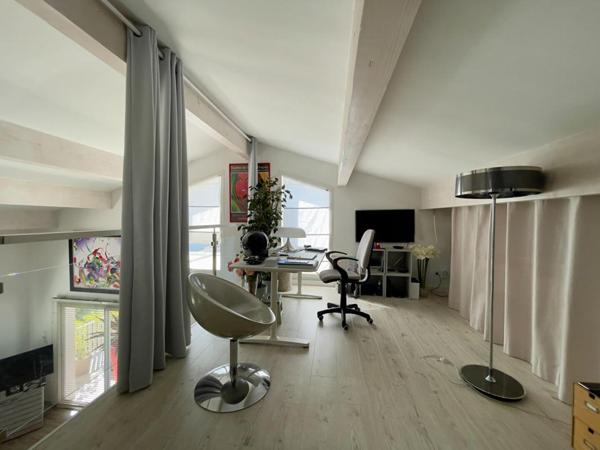 Villa à Villeneuve-lès-Béziers - 335 000