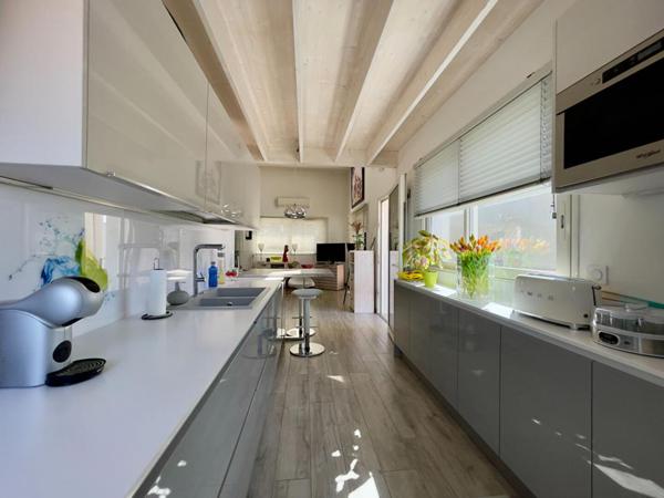 Villa à Villeneuve-lès-Béziers - 335 000