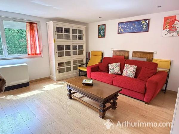 Vente                                                      Appartement
                        
                     4 pièces                      109 m2                     à Pontarlier