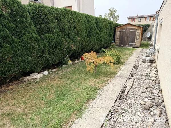 Vente                                                      Appartement
                        
                     4 pièces                      109 m2                     à Pontarlier