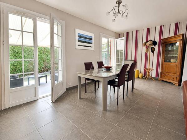 Maison T4 de plain-pied avec jardin, garage et stationnements à Pau