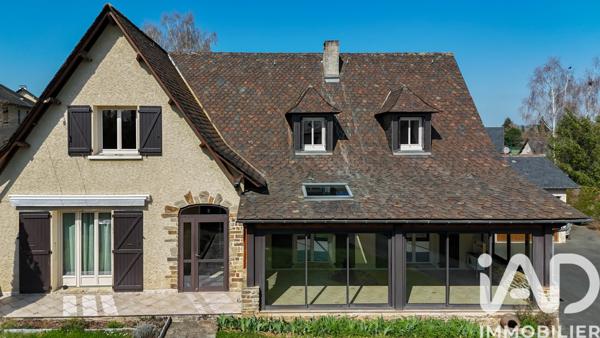 Maison à vendre 6 pièces 204 m² Rignac