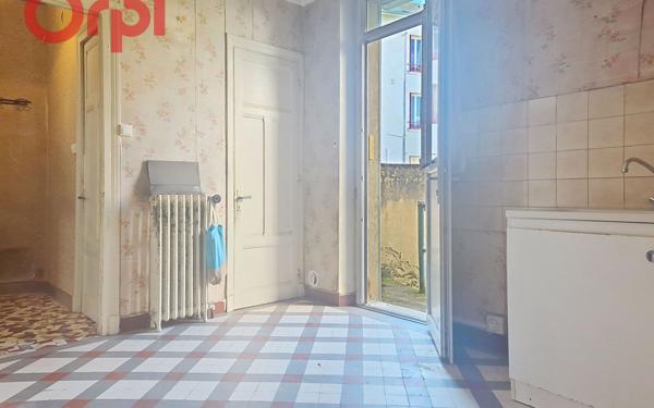 Maison à vendre    3 pièces •  Vichy