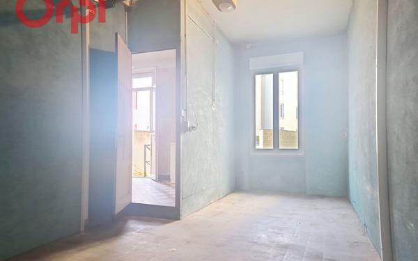 Maison à vendre    3 pièces •  Vichy