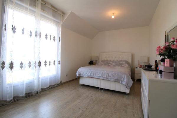 Maison Fossé 10 min de l'autoroute 5 chambres