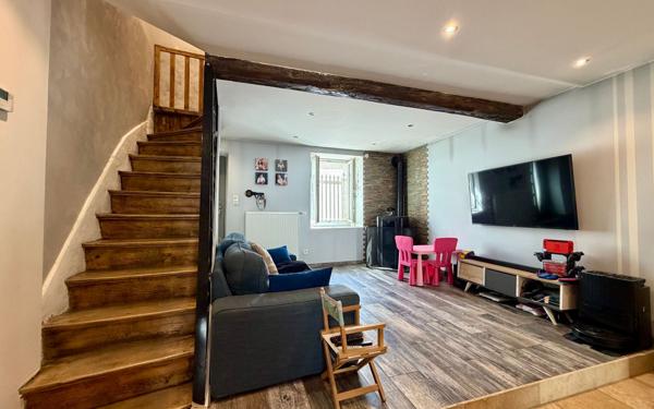 Maison à vendre    4 pièces • 97 m2 Le Grand-Lemps