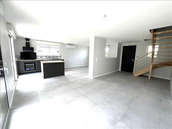 Maison à louer 1 283 € CC COUZEIX 5 p 109 m² DPE A