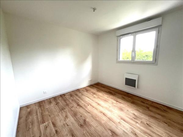 Maison à louer 1 283 € CC COUZEIX 5 p 109 m² DPE A
