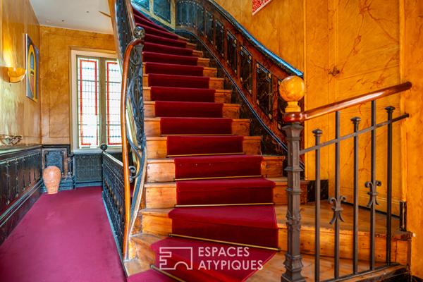 Élégante demeure néogothique avec parc paysager et gîtes