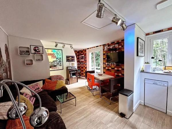 Vente                                                      Maison
                        
                     8 pièces                      200 m2                     à Royat