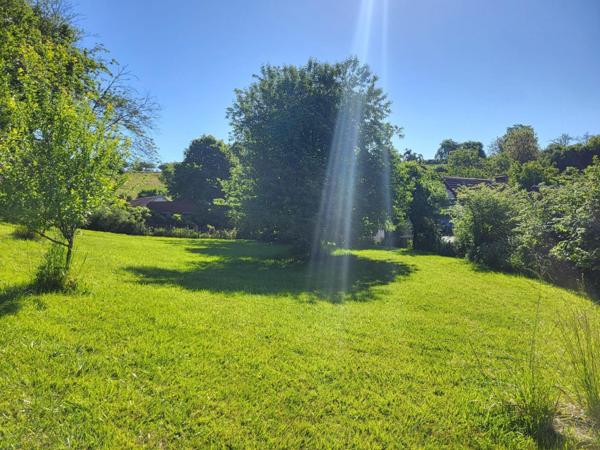 Terrain constructible de 1 681 m² au cœur d’Amagney – Libre constructeur