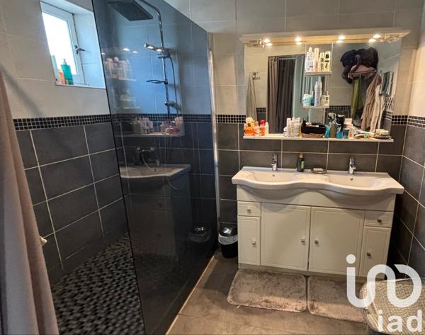 Maison à vendre 9 pièces 206 m² Saint-Martin-d'Ardèche