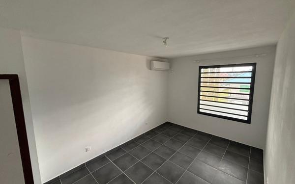 Appartement à louer    2 pièces • 42,44 m2 Cayenne