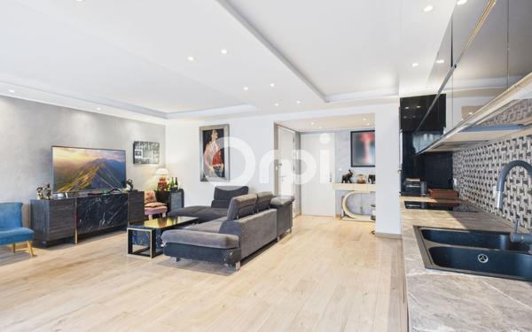 Appartement à vendre    4 pièces • 82 m2 Mandelieu-la-Napoule