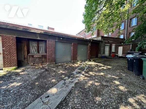CENTRE VILLE garage de 6m par 5.51m