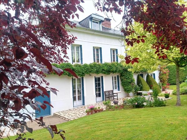BELLE PROPRIETE DE CHARME ENTIEREMENT RENOVEE A DECOUVRIR