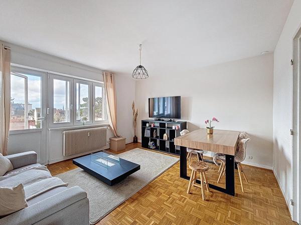 Appartement 4 pièces entièrement rénové