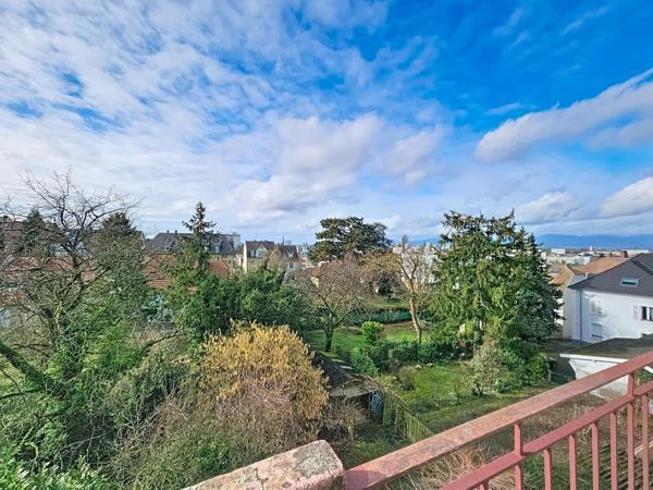 Appartement 4 pièces entièrement rénové