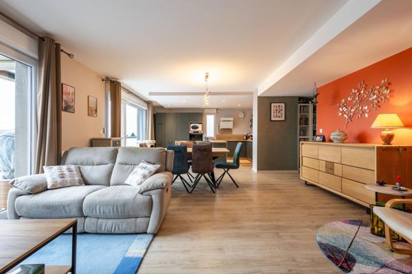 Appartement T4 de 2022, 3 ch, 2 sdb, terrasse, 3 stationnements