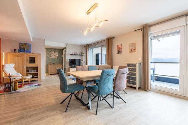 Appartement T4 de 2022, 3 ch, 2 sdb, terrasse, 3 stationnements