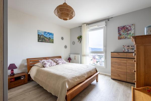 Appartement T4 de 2022, 3 ch, 2 sdb, terrasse, 3 stationnements