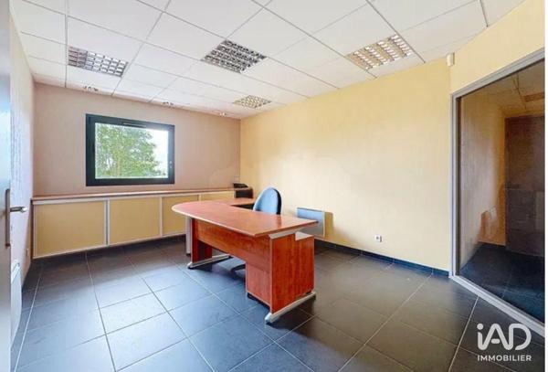 Location bureaux 124 m² Courrières