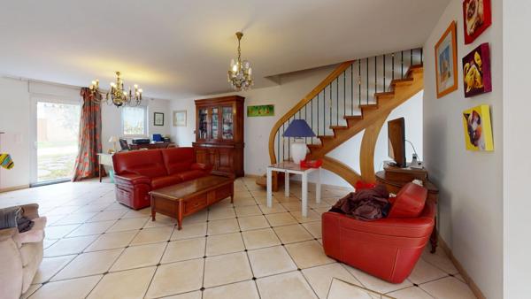 Maison de caractère à vendre 6 pièces FRESNOIS (MONTMEDY) (55)