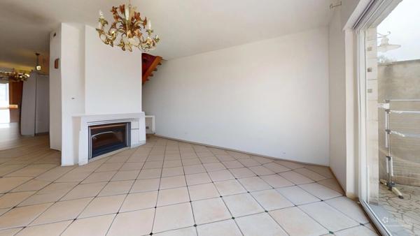 Maison de caractère à vendre 6 pièces FRESNOIS (MONTMEDY) (55)