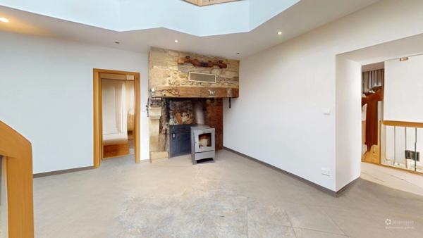 Maison de caractère à vendre 6 pièces FRESNOIS (MONTMEDY) (55)