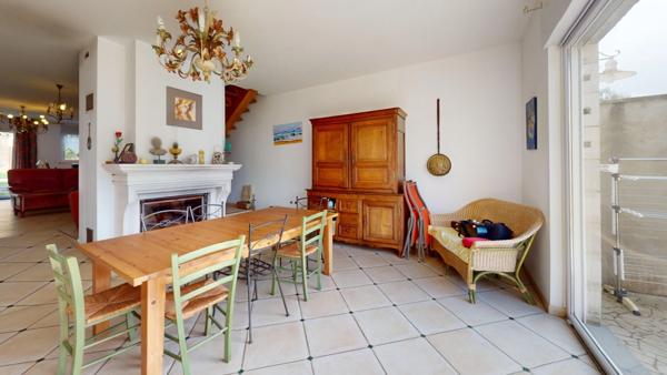 Maison de caractère à vendre 6 pièces FRESNOIS (MONTMEDY) (55)