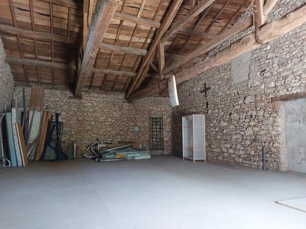 PUYGOUZON CORPS DE FERME EN GRANDE PARTIE RENOVE AVEC PIGEONNIER ET DEPENDANCES