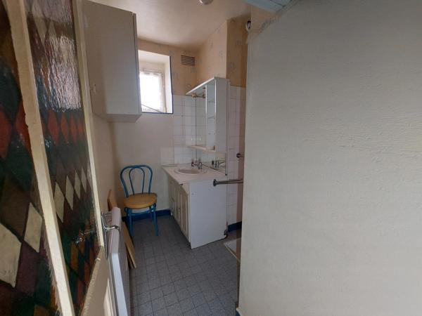 PUYGOUZON CORPS DE FERME EN GRANDE PARTIE RENOVE AVEC PIGEONNIER ET DEPENDANCES