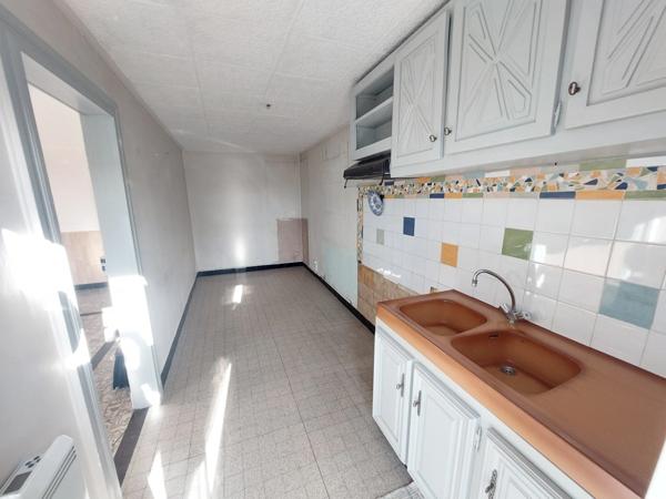 PUYGOUZON CORPS DE FERME EN GRANDE PARTIE RENOVE AVEC PIGEONNIER ET DEPENDANCES