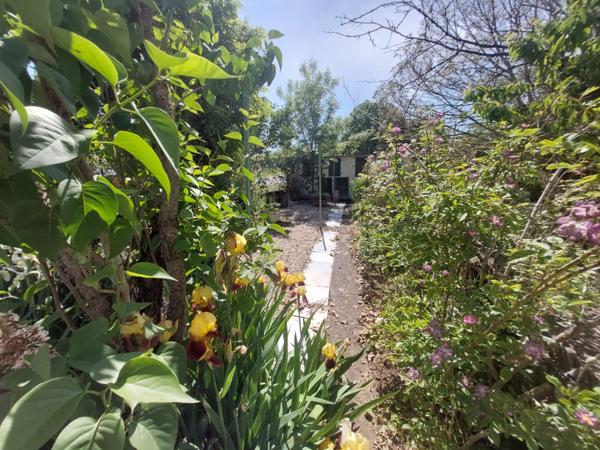 PUYGOUZON CORPS DE FERME EN GRANDE PARTIE RENOVE AVEC PIGEONNIER ET DEPENDANCES