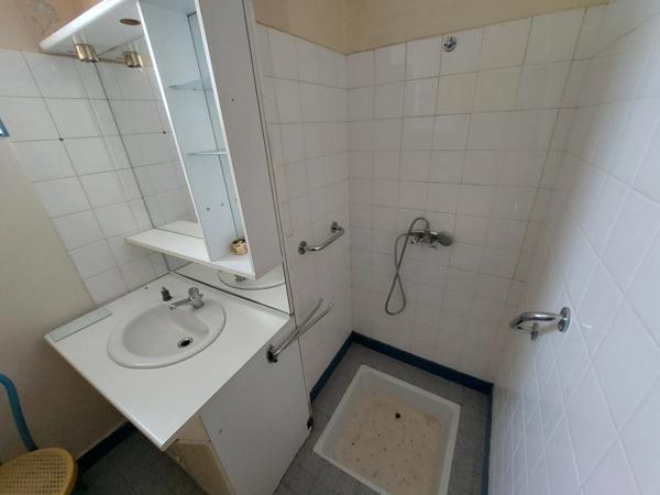 PUYGOUZON CORPS DE FERME EN GRANDE PARTIE RENOVE AVEC PIGEONNIER ET DEPENDANCES