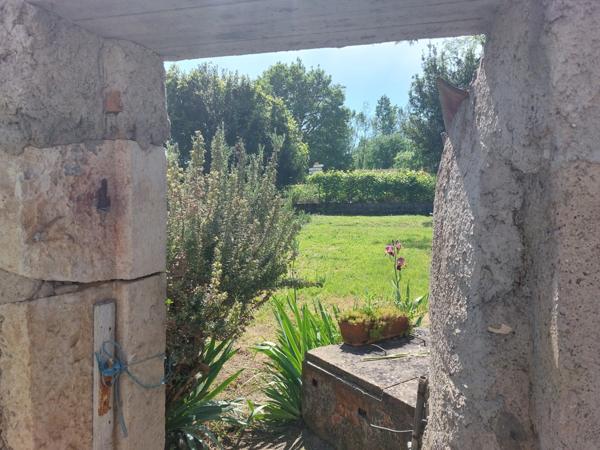 PUYGOUZON CORPS DE FERME EN GRANDE PARTIE RENOVE AVEC PIGEONNIER ET DEPENDANCES
