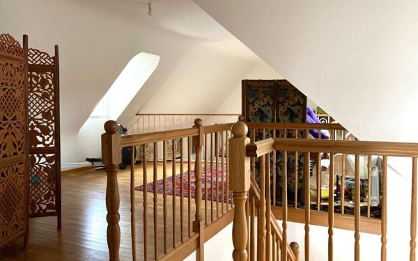 Maison à vendre    7 pièces •  Esquibien