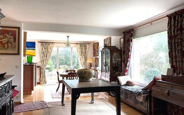 Maison à vendre    7 pièces •  Esquibien