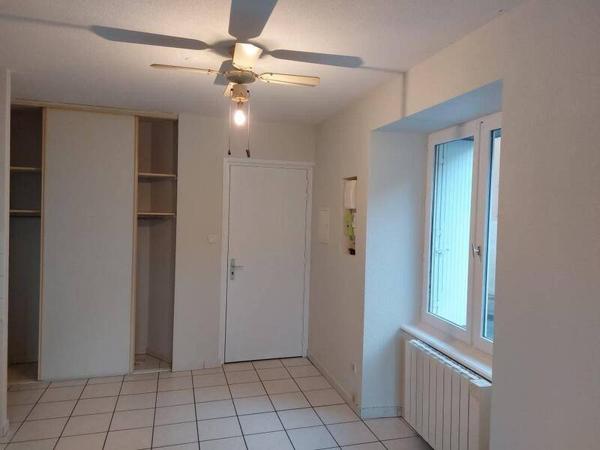 Appartement 1 pièce                                        - 69590 Saint-Symphorien-sur-Coise Réf : 12672