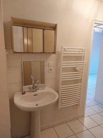 Appartement 1 pièce                                        - 69590 Saint-Symphorien-sur-Coise Réf : 12672